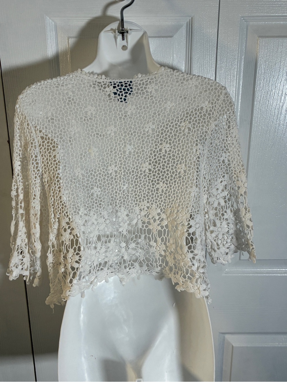 Rabbit Rabbit Rabbit White Crochet Cropped Cardigan, Size L - Picture 11 of 11